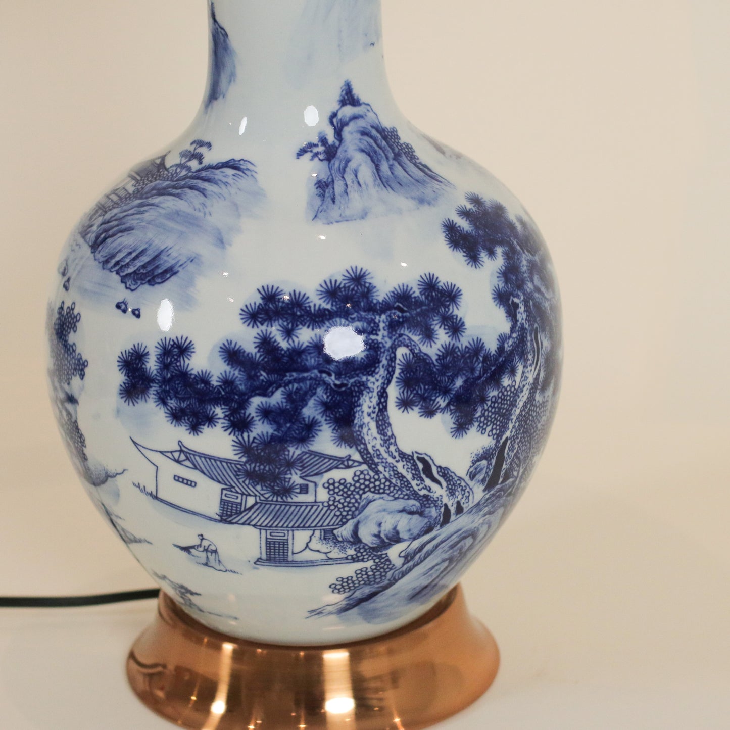 Blue & White Table Lamp 04