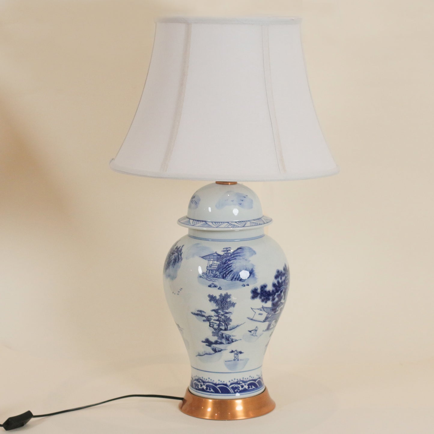 Blue & White Table Lamp 01