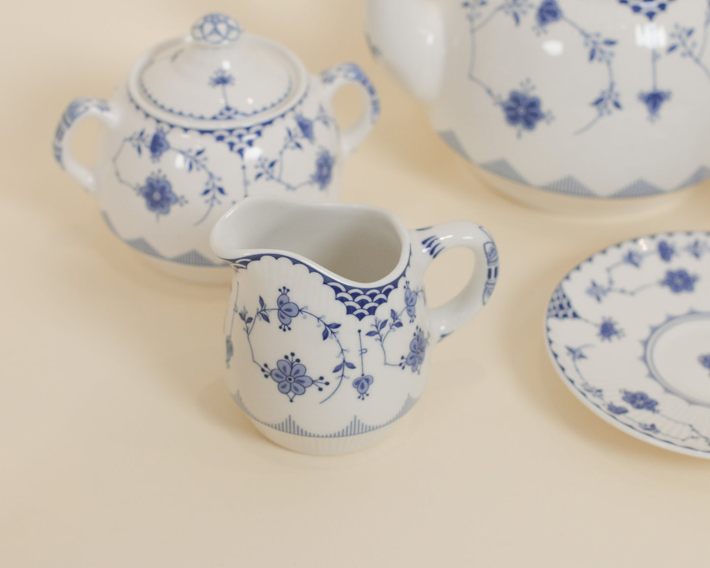 Tea Set (9pcs)