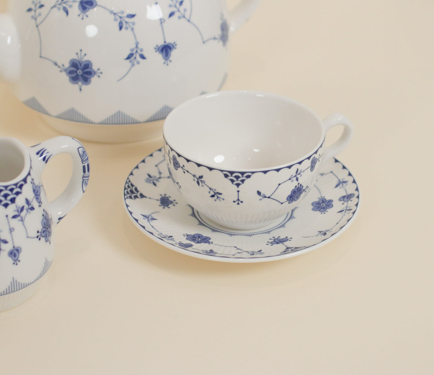 Tea Set (9pcs)